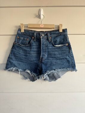 Levi Blue Denim 501 Frayed Edge Cut Off Shorts Sz 27